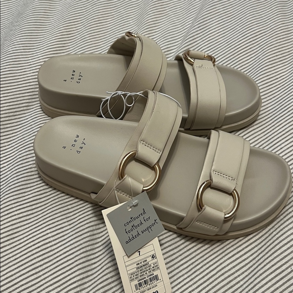 Target Sandals - Picture 2 of 4